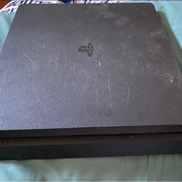 PS4